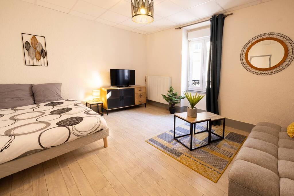 L'Urbain B - Tout Equipe - Centre-Ville Gare Montlucon Luaran gambar